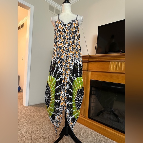 Women’s Bold Print Green Black Brown Sleeveless Maxi Dress Measures As A Large. - Picture 3 of 10